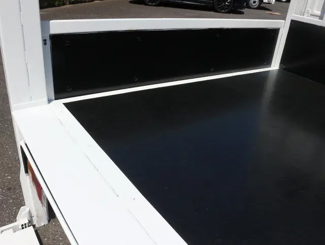 いすゞ エルフ TRG-NHR85A(2WD)の写真15