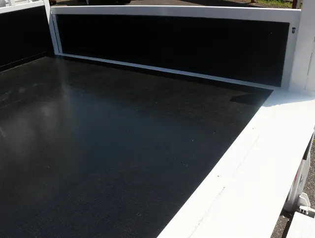 いすゞ エルフ TRG-NHR85A(2WD)の写真16