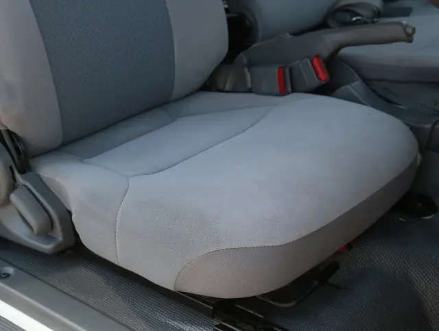 いすゞ エルフ TRG-NHR85A(2WD)の写真33