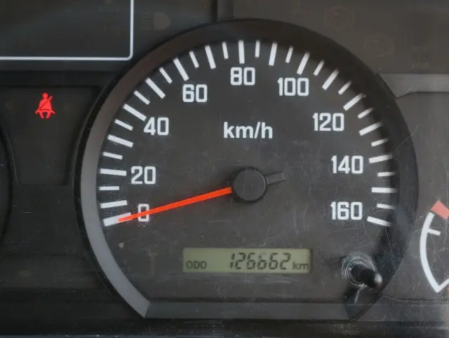 いすゞ エルフ TRG-NHR85A(2WD)の写真36