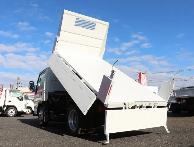 いすゞ エルフ PB-NKR81AD(2WD)の写真19