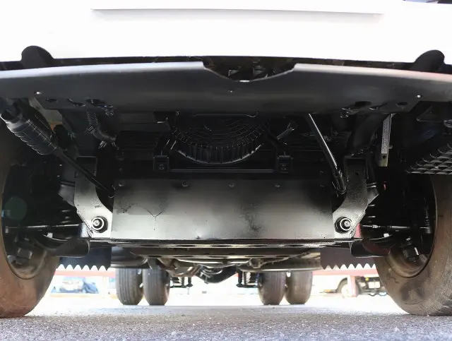 いすゞ エルフ PB-NKR81AD(2WD)の写真27