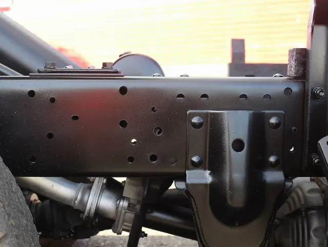 いすゞ エルフ PB-NKR81AD(2WD)の写真33