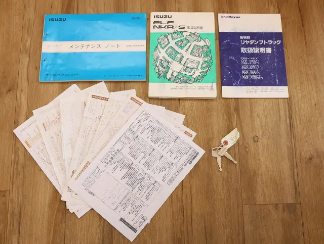 いすゞ エルフ PB-NKR81AD(2WD)の写真50