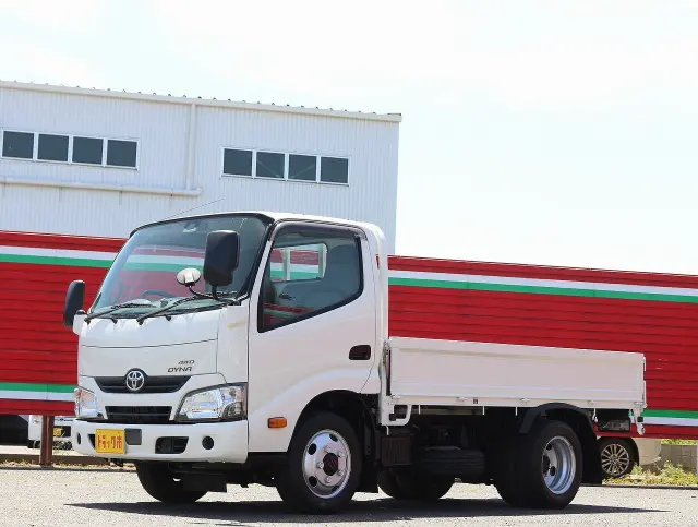 トヨタ ダイナ TKG-XZU675(4WD)の写真1