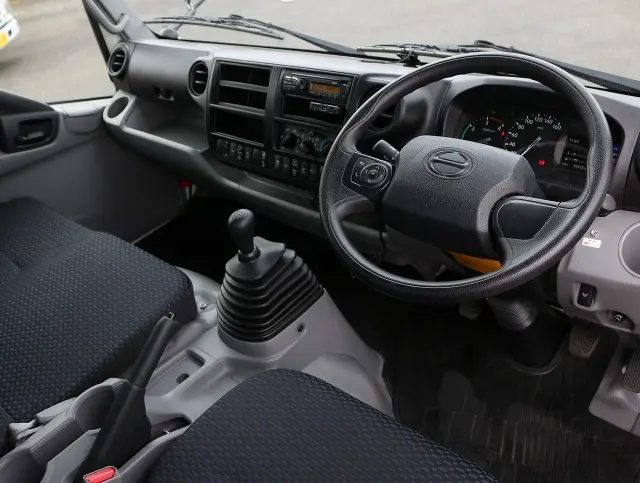 日野 デュトロ 2RG-XZU722M(2WD)の写真36