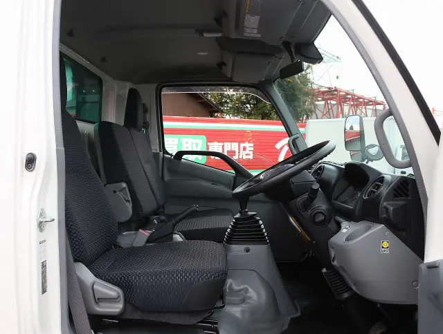 日野 デュトロ 2RG-XZU722M(2WD)の写真37