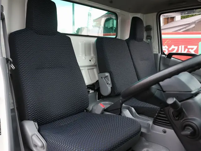 日野 デュトロ 2RG-XZU722M(2WD)の写真38