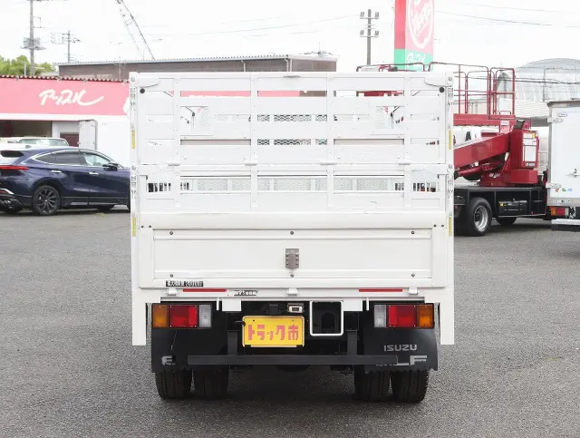 いすゞ エルフ TRG-NKR85A(2WD)の写真6