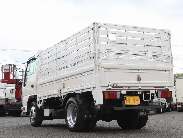 いすゞ エルフ TRG-NKR85A(2WD)の写真7