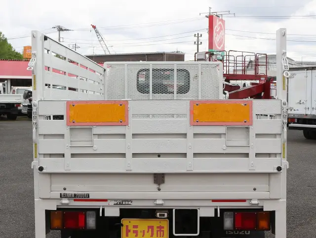 いすゞ エルフ TRG-NKR85A(2WD)の写真10