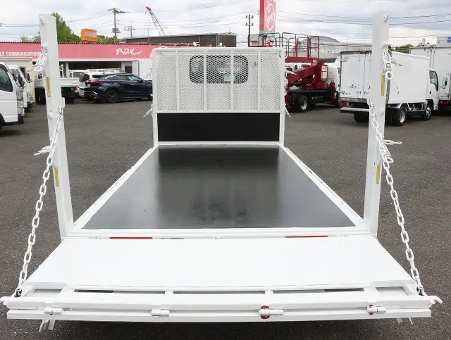 いすゞ エルフ TRG-NKR85A(2WD)の写真16