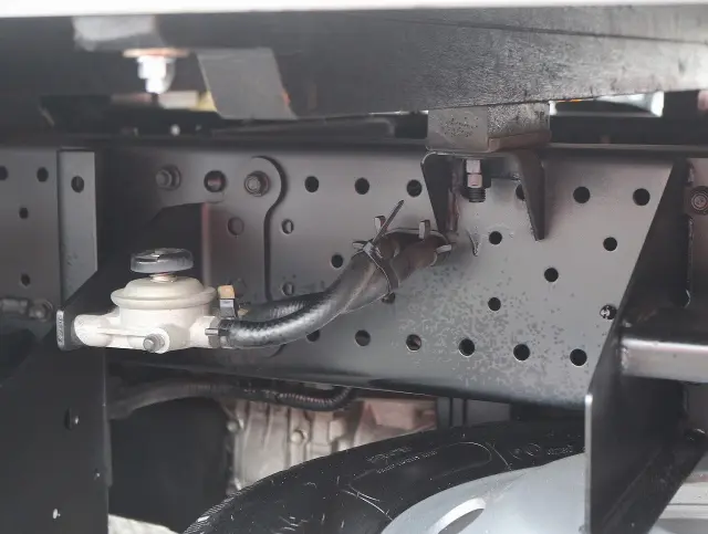 いすゞ エルフ TRG-NKR85A(2WD)の写真29