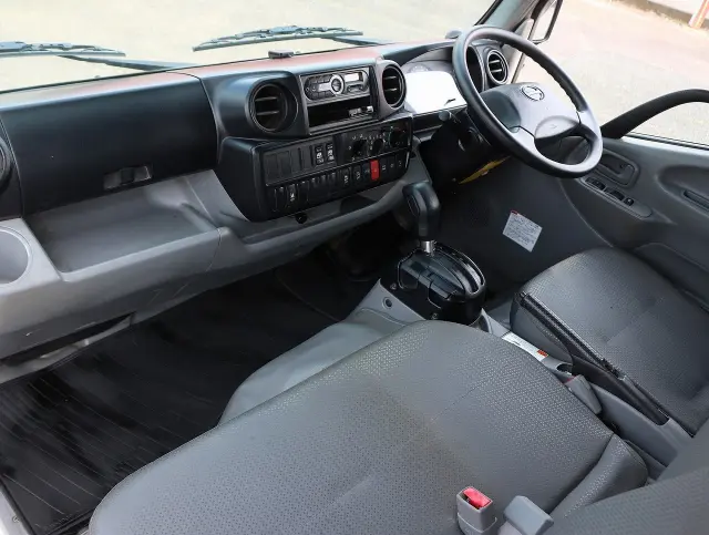 日野 デュトロ TPG-XZU605M(2WD)の写真39