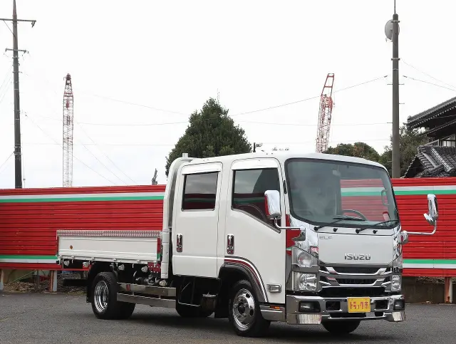 いすゞ エルフ TRG-NLR85AR(2WD)の写真3