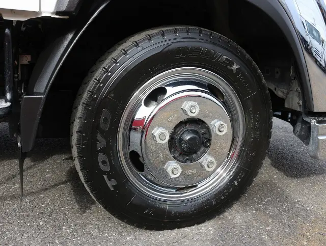 いすゞ エルフ TRG-NLR85AR(2WD)の写真10