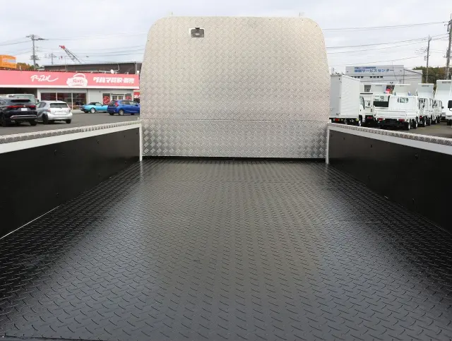 いすゞ エルフ TRG-NLR85AR(2WD)の写真14