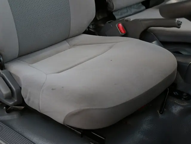 いすゞ エルフ TRG-NLR85AR(2WD)の写真30