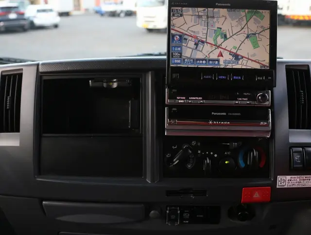 いすゞ エルフ TRG-NLR85AR(2WD)の写真35