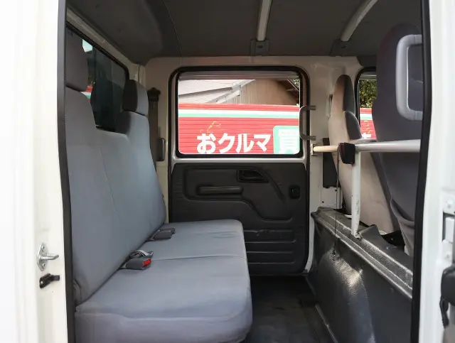 いすゞ エルフ TRG-NLR85AR(2WD)の写真45