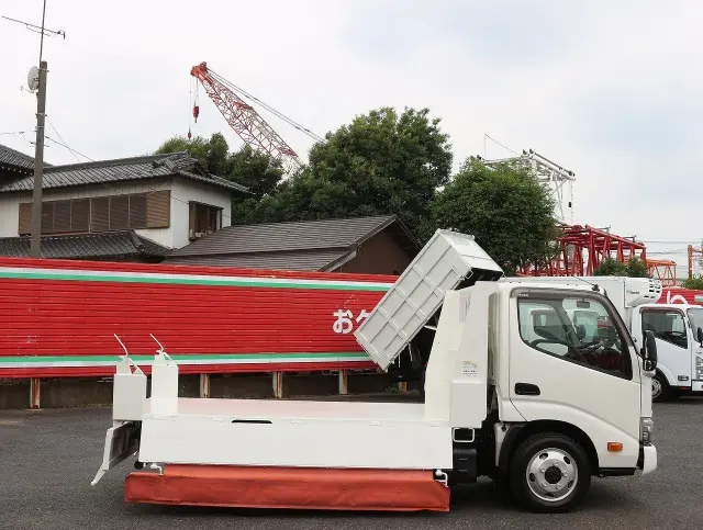 日野 デュトロ TKG-XZU675T(4WD)の写真12