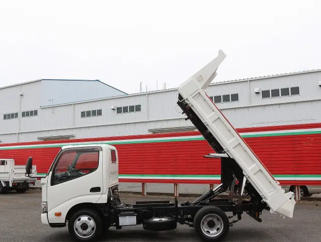 日野 デュトロ TKG-XZU675T(4WD)の写真21