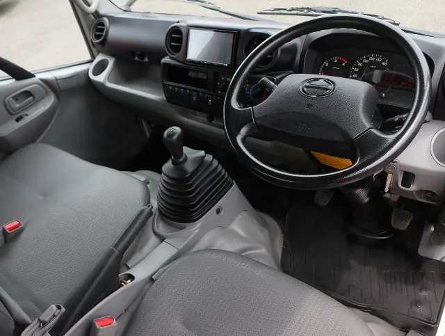 日野 デュトロ TKG-XZU675T(4WD)の写真27