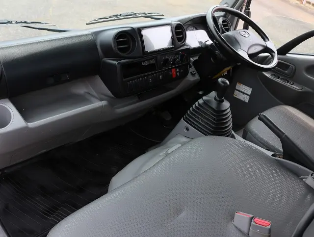 日野 デュトロ TKG-XZU675T(4WD)の写真42