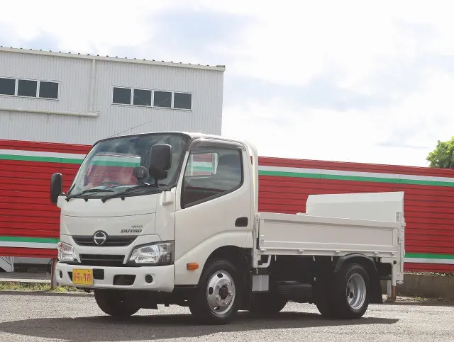 日野 デュトロ TKG-XZU675M(4WD)の写真1