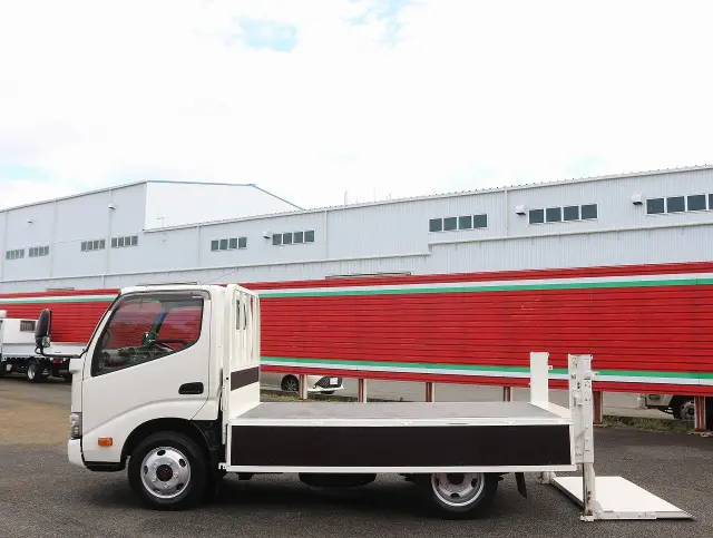 日野 デュトロ TKG-XZU675M(4WD)の写真26
