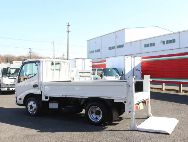 日野 デュトロ TKG-XZU675M(4WD)の写真19