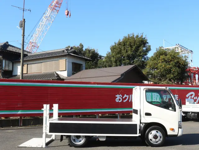 日野 デュトロ TKG-XZU675M(4WD)の写真21