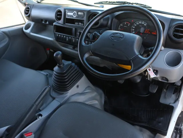 日野 デュトロ TKG-XZU675M(4WD)の写真34