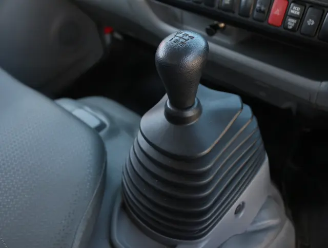 日野 デュトロ TKG-XZU675M(4WD)の写真41