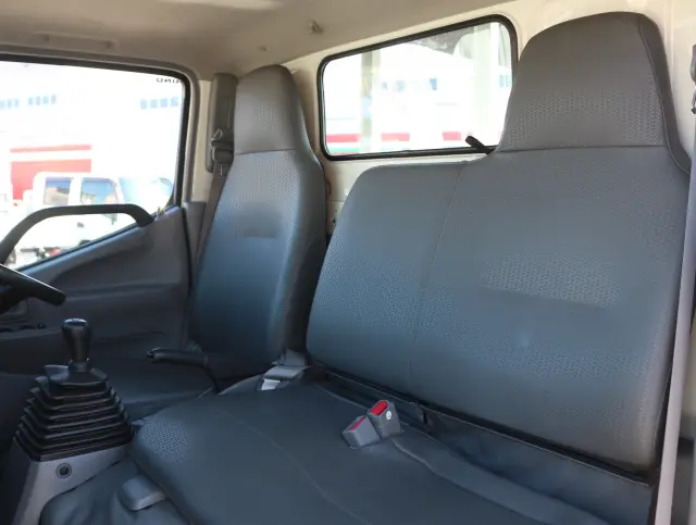 日野 デュトロ TKG-XZU675M(4WD)の写真48