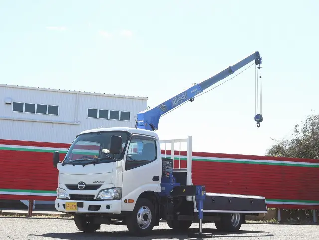 日野 デュトロ TPG-XZU650M(2WD)の写真1