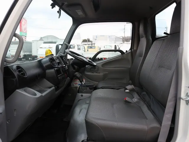 日野 デュトロ TPG-XZU650M(2WD)の写真48
