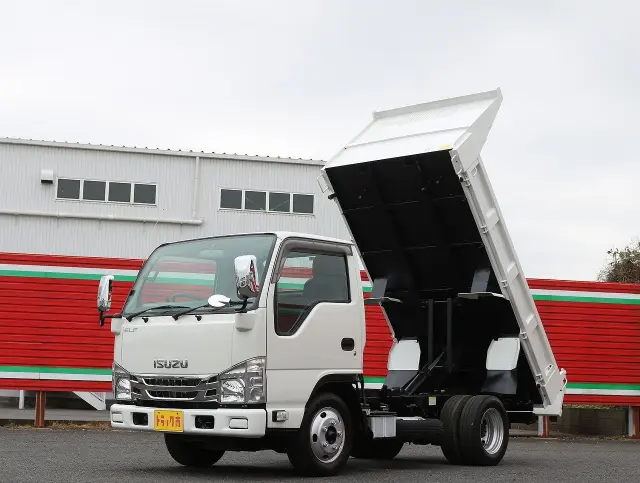 いすゞ エルフ TPG-NJR85AD(2WD)の写真1