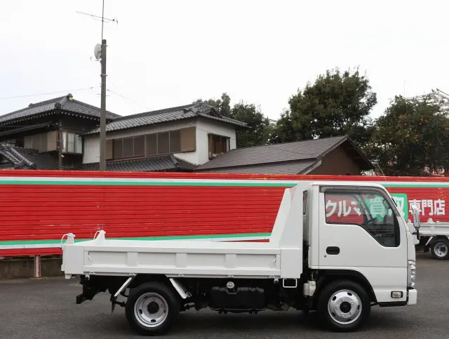 いすゞ エルフ TPG-NJR85AD(2WD)の写真5