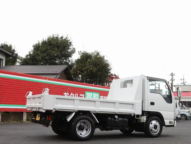 いすゞ エルフ TPG-NJR85AD(2WD)の写真6