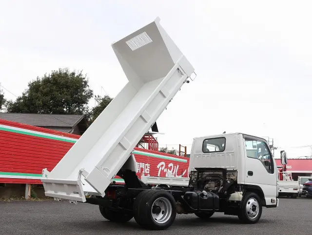 いすゞ エルフ TPG-NJR85AD(2WD)の写真21