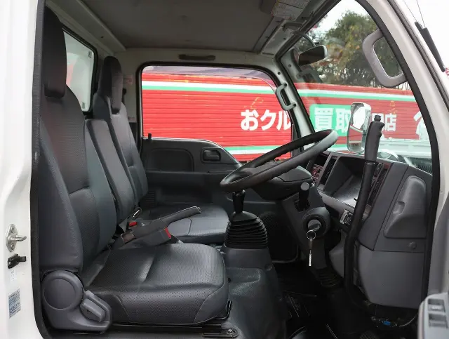 いすゞ エルフ TPG-NJR85AD(2WD)の写真36