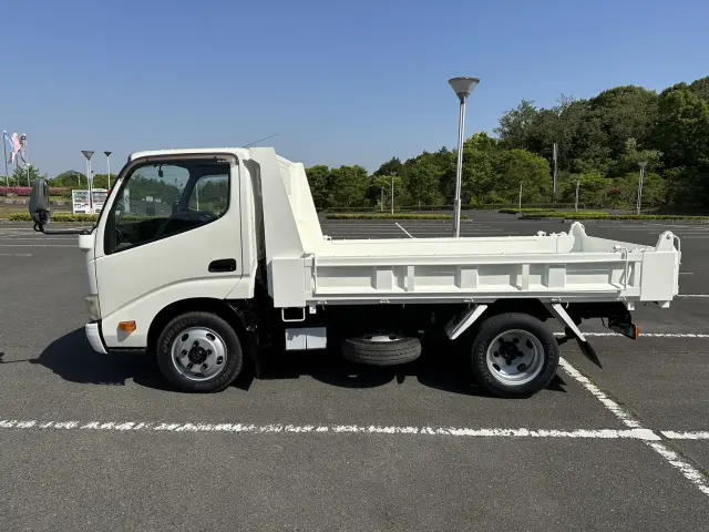 日野 デュトロ SKG-XZU675T(4WD)の写真4