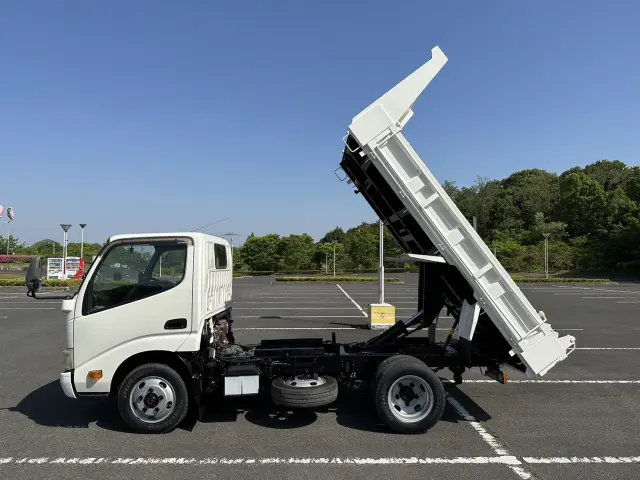 日野 デュトロ SKG-XZU675T(4WD)の写真11