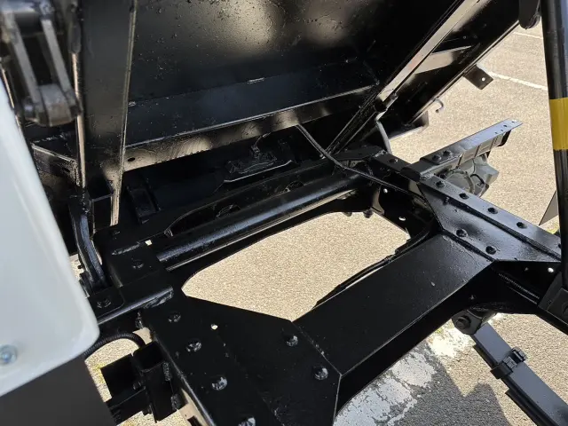 日野 デュトロ SKG-XZU675T(4WD)の写真28