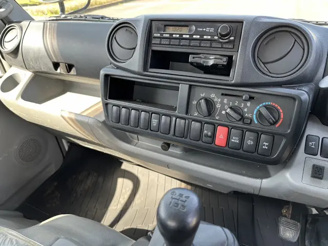 日野 デュトロ SKG-XZU675T(4WD)の写真33