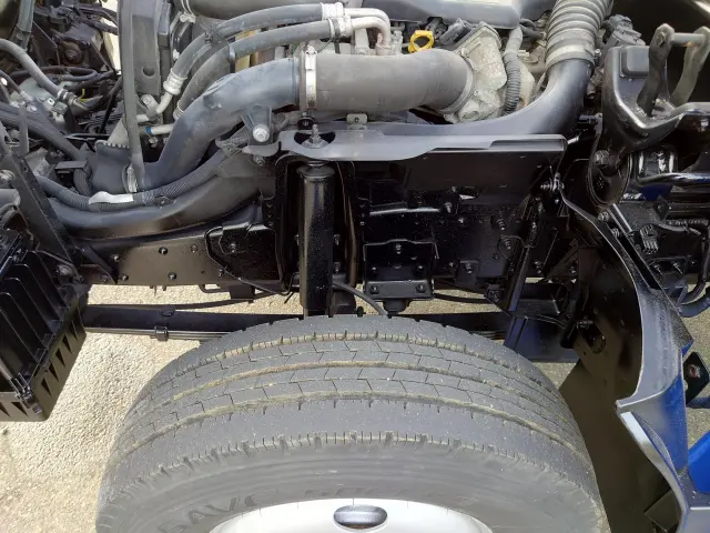 いすゞ エルフ BKG-NKR85N(2WD)の写真28