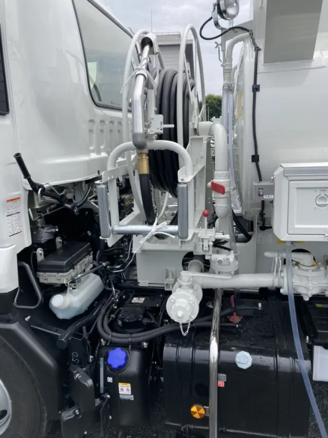 いすゞ フォワード 2RG-FRR90S4(2WD)の写真15