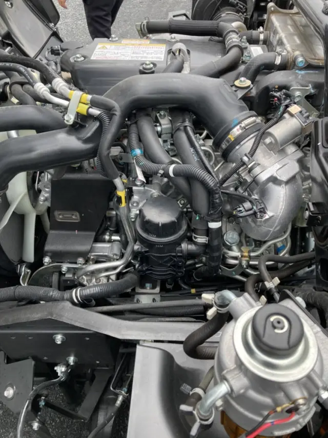 いすゞ フォワード 2RG-FRR90S4(2WD)の写真31