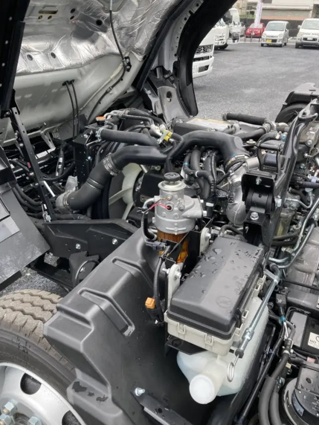 いすゞ フォワード 2RG-FRR90S4(2WD)の写真33